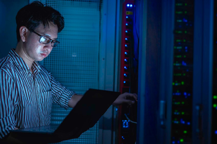 Disaster Recovery for Solaris, HP-UX, and OpenVMS Without Legacy Hardware Dependencies